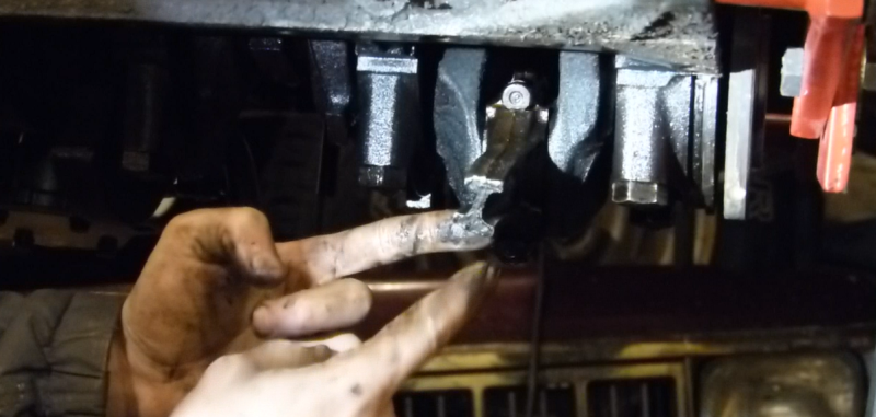 Illustration for article titled Here's What The Inside Of A Blown-Up Jeep Engine Looks Like